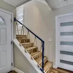 Sea House At Sea Shore - 4 Bedroom 3 Bath - 14 Ppl